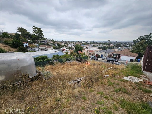 Property photo for 1142 N Stone, Los Angeles, CA