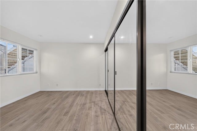 7025 Glade Ave, #2, Canoga Park, CA 91303 7025 Glade Ave, #2, Canoga Park, CA 91303