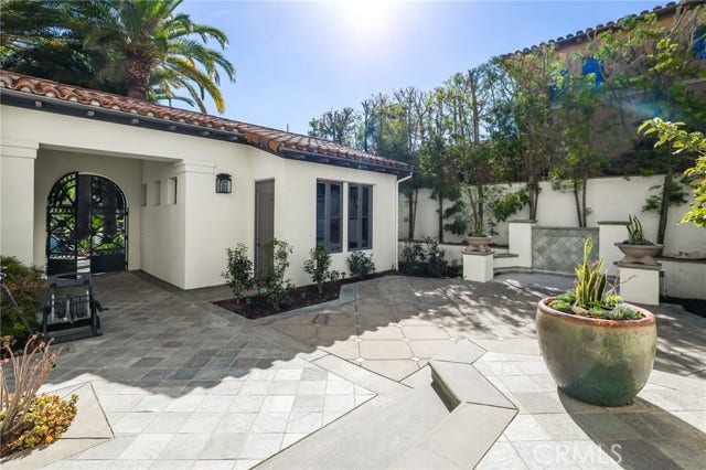 24 Via Diamante, Newport Coast, CA 92657