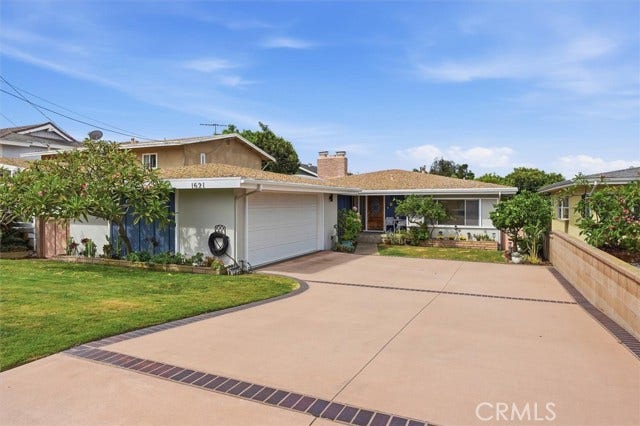 Property photo for 1621 Flower AVE, Torrance, CA