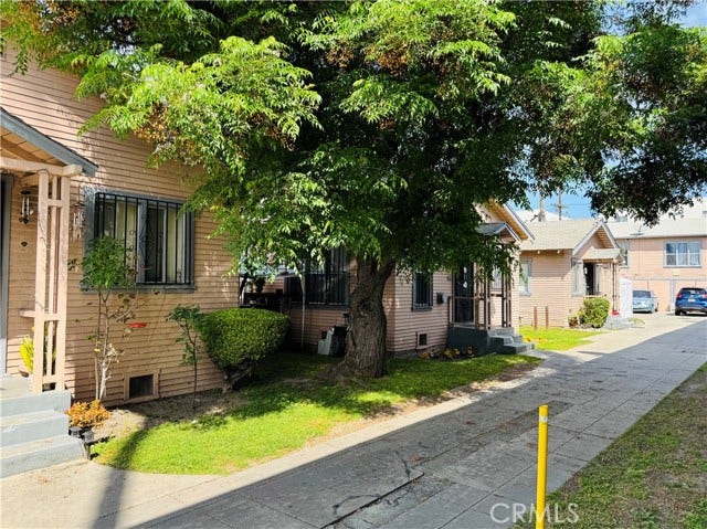 Property photo for 613 W 80th, Los Angeles, CA