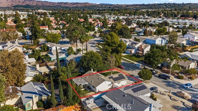 1557 Cambridge AVE, Redlands, CA 92374