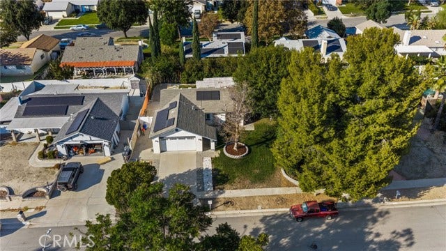 1557 Cambridge AVE, Redlands, CA 92374