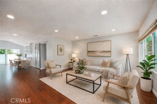 17343 Martha ST, Encino, CA 91316