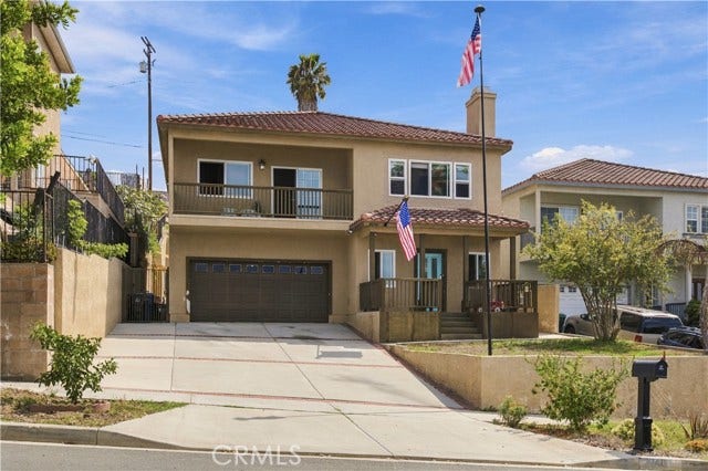 Property photo for 3040 Linden, Long Beach, CA