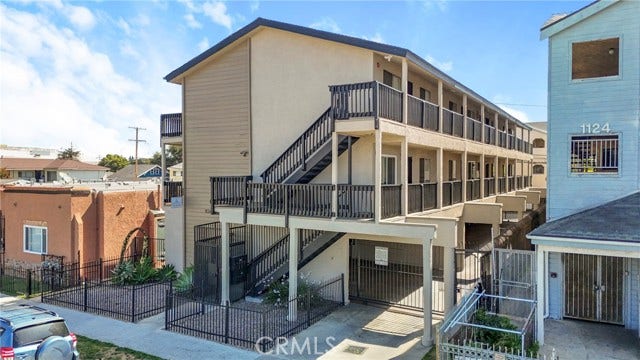 Property photo for 1126 Raymond AVE, Long Beach, CA