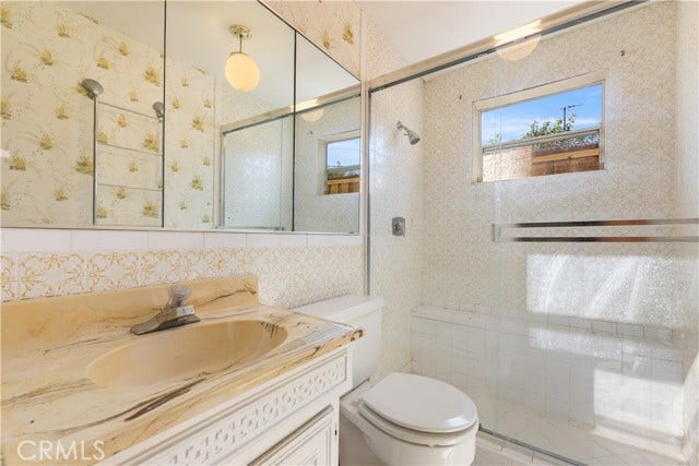 6869 Howard AVE, Nice, CA 95464