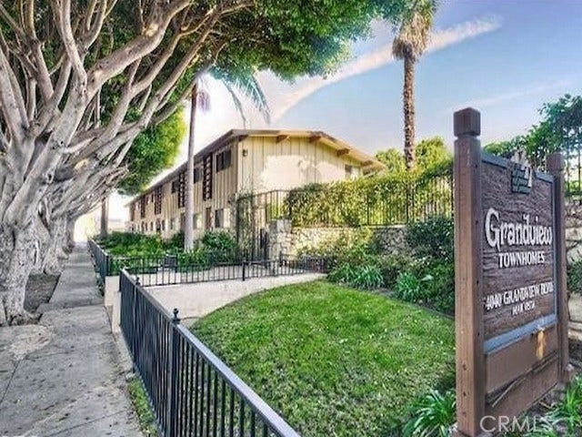 Property photo for 4040 Grand View BLVD, #19, Los Angeles, CA