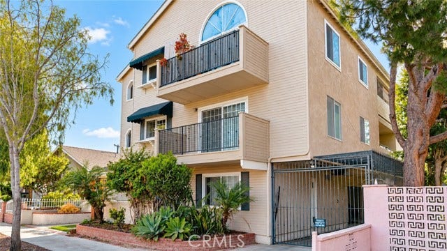 Property photo for 1123 Junipero, #4, Long Beach, CA
