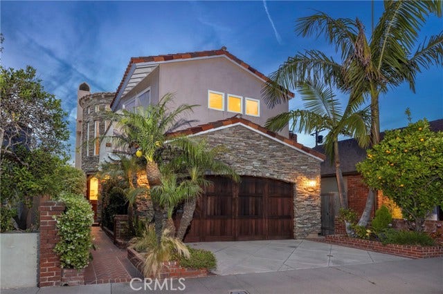 Property photo for 19 Geneva, Long Beach, CA