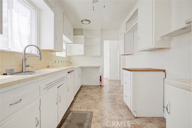 12922 Addison, Sherman Oaks, CA 91423 12922 Addison, Sherman Oaks, CA 91423