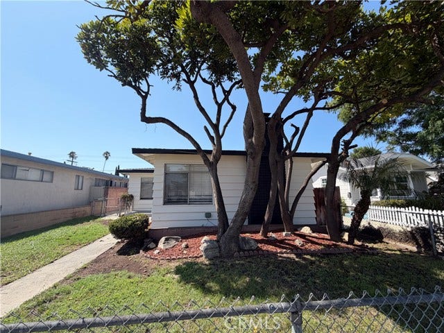 Property photo for 1658 252nd ST, Harbor City, CA