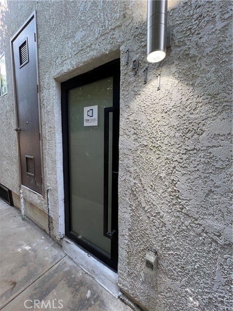 Property photo for 1911 Midvale, Los Angeles, CA