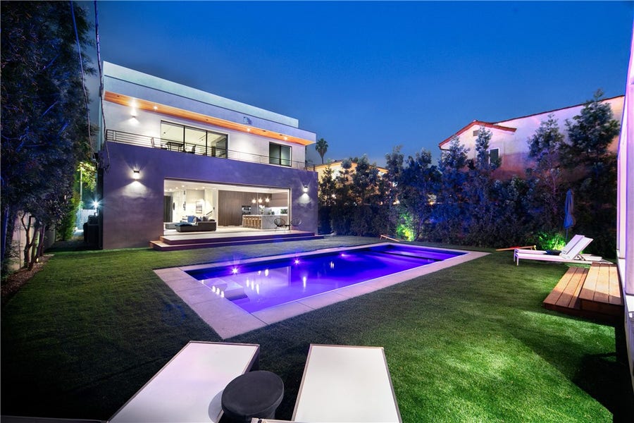Property photo for 716 N Fuller, Los Angeles, CA