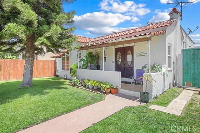 Property photo for 2376 Locust AVE, Long Beach, CA