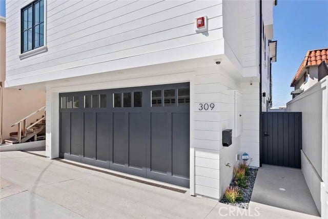 Property photo for 309 Crest DR, Manhattan Beach, CA