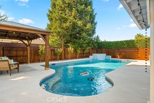 1 London CT, Chico, CA 95973
