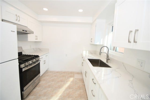 2706 Robinson ST, Redondo Beach, CA 90278