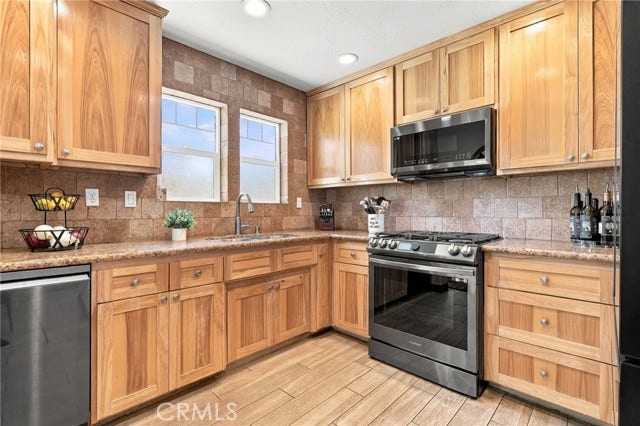 4290 El Dorado, Riverside, CA 92501