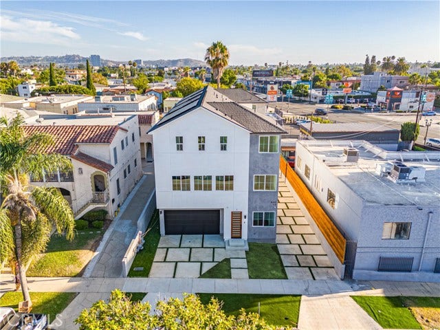 Property photo for 6142 Alcott, Los Angeles, CA