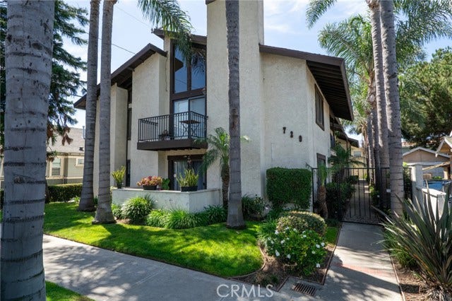 Property photo for 729 Freeman AVE, Long Beach, CA