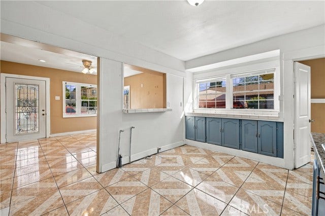 1836 E 71st, Los Angeles, CA 90001
