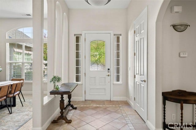 1 London CT, Chico, CA 95973