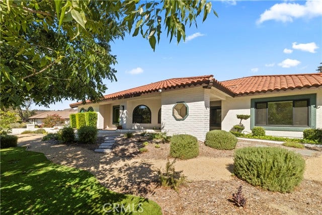 831 Pomello, Claremont, CA 91711