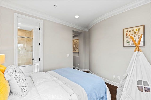 121 PANORAMA, Irvine, CA 92618
