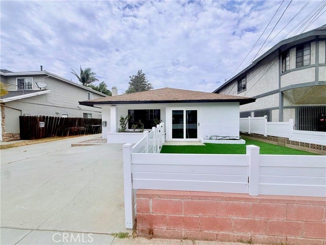 Property photo for 2111 Perry, Redondo Beach, CA