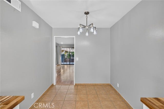 11127 La Maida, #17, North Hollywood, CA 91601