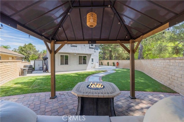 23800 Woodpark CT, Valencia, CA 91354