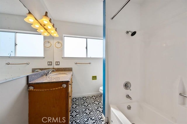 549 Los Osos Valley Road, Los Osos, CA 93402 Upper Level Bath #1