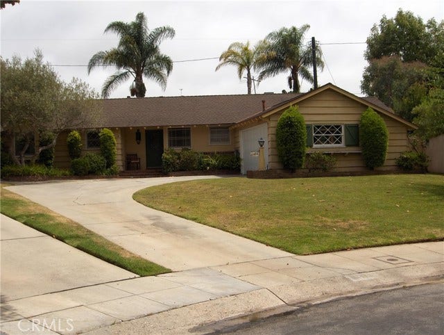 Property photo for 6424 Hedding St, Los Angeles, CA