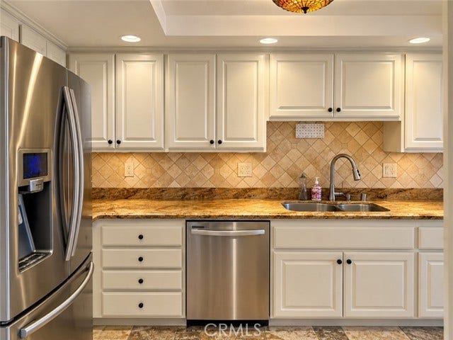 407 Anita, #B, Redondo Beach, CA 90278 Additional Kitchen View