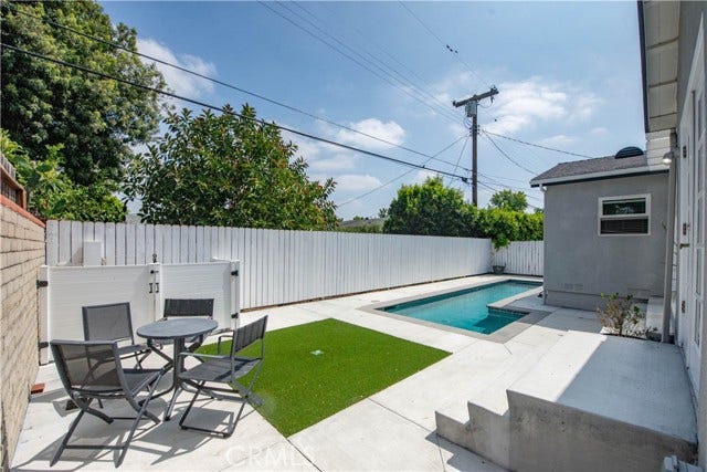 17343 Martha ST, Encino, CA 91316