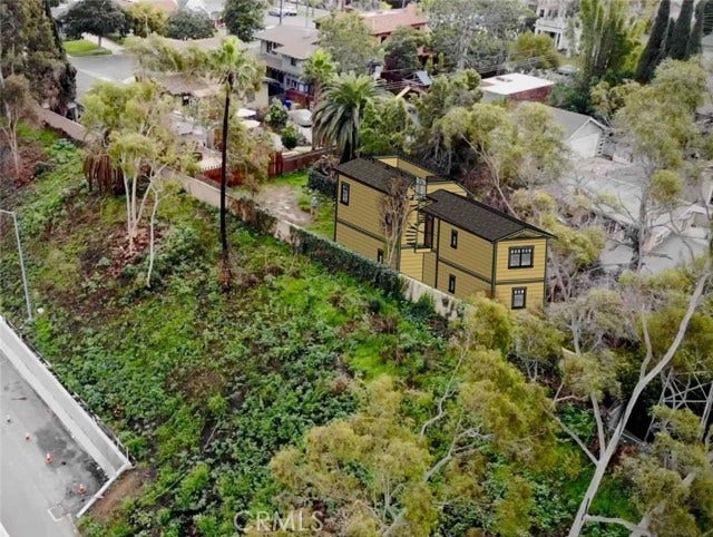 Property photo for 2418 10th AVE, Los Angeles, CA