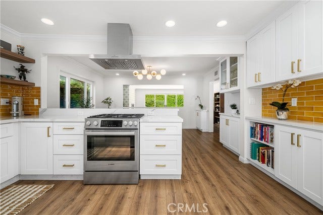 Property photo for 7925 E Ring ST, Long Beach, CA