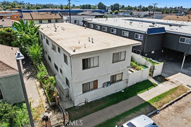 Property photo for 1868 Gardenia AVE, Long Beach, CA