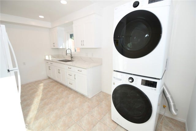 2706 Robinson ST, Redondo Beach, CA 90278