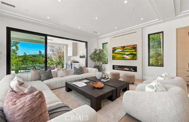 76 Hillcrest LN, Newport Beach, CA 92660