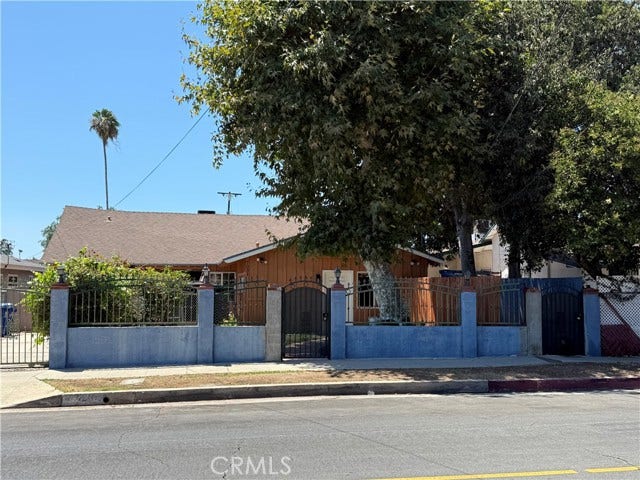 Property photo for 7029 Bellaire, Los Angeles, CA