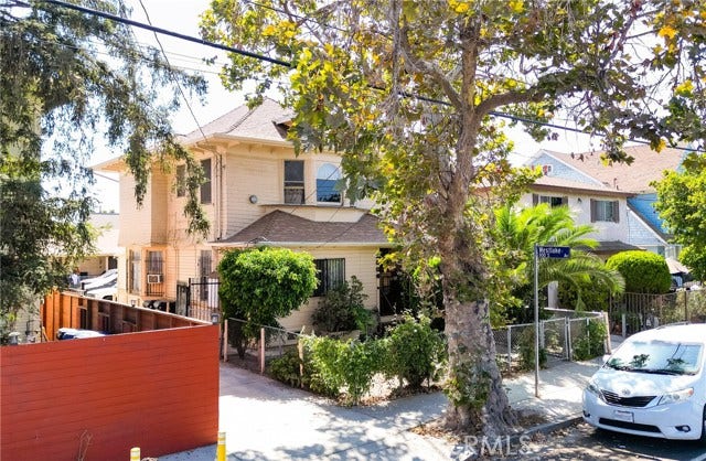 Property photo for 2006 12th, #3, Los Angeles, CA