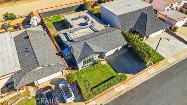 1119 E Gladwick ST, Carson, CA 90746 1119 E Gladwick ST, Carson, CA 90746