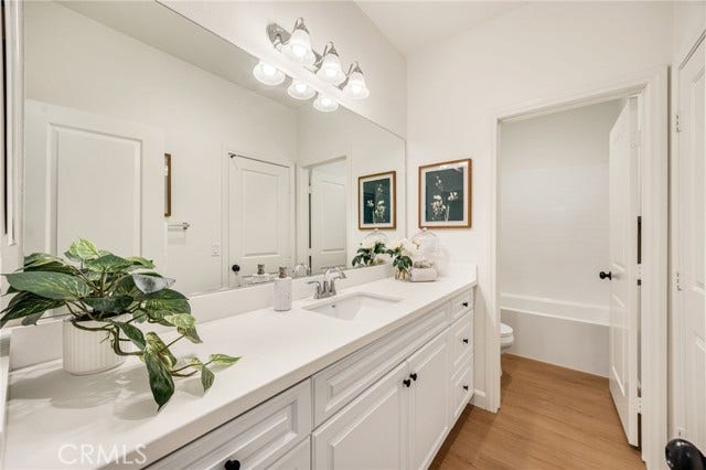 Secondary Bathroom.