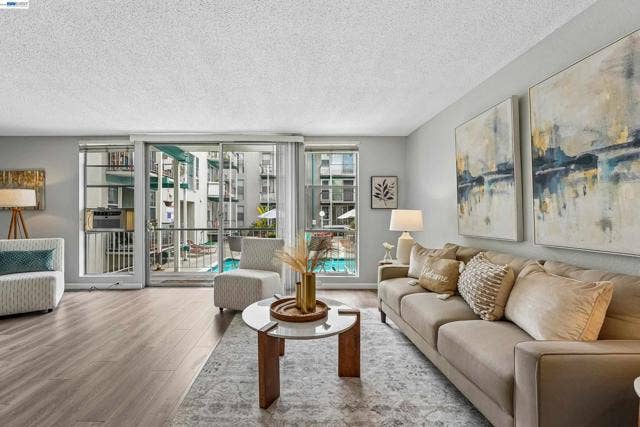811 York St, #136, Oakland, CA 94610