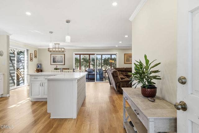 8-web-or-mls-008 - 3899 Maple St