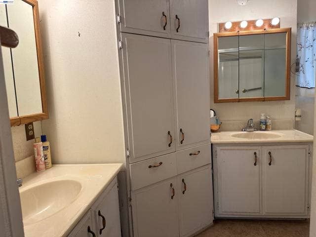 711 Old Canyon Rd, Fremont, CA 94536 711 Old Canyon Rd, Fremont, CA 94536