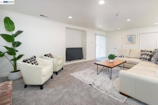 21743 #8 Princeton, Hayward, CA 94541