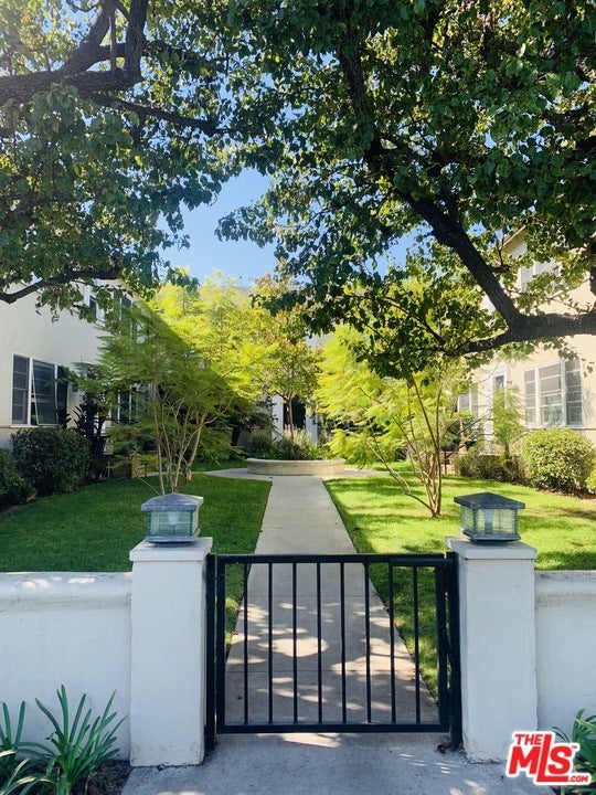 Property photo for 2254 29Th Street, #F, Santa Monica, CA